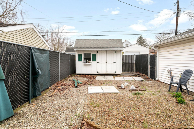 Listing Image 22