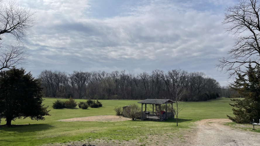Listing Image 14