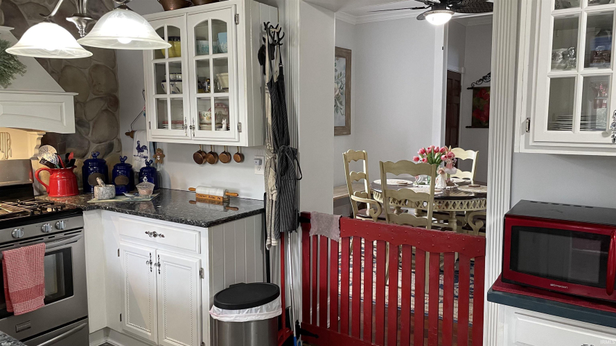 Listing Image 19