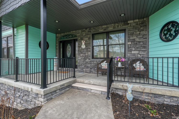 Listing Image 7