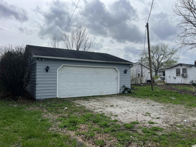 Listing Image 15