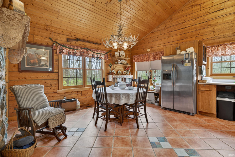 Listing Image 13