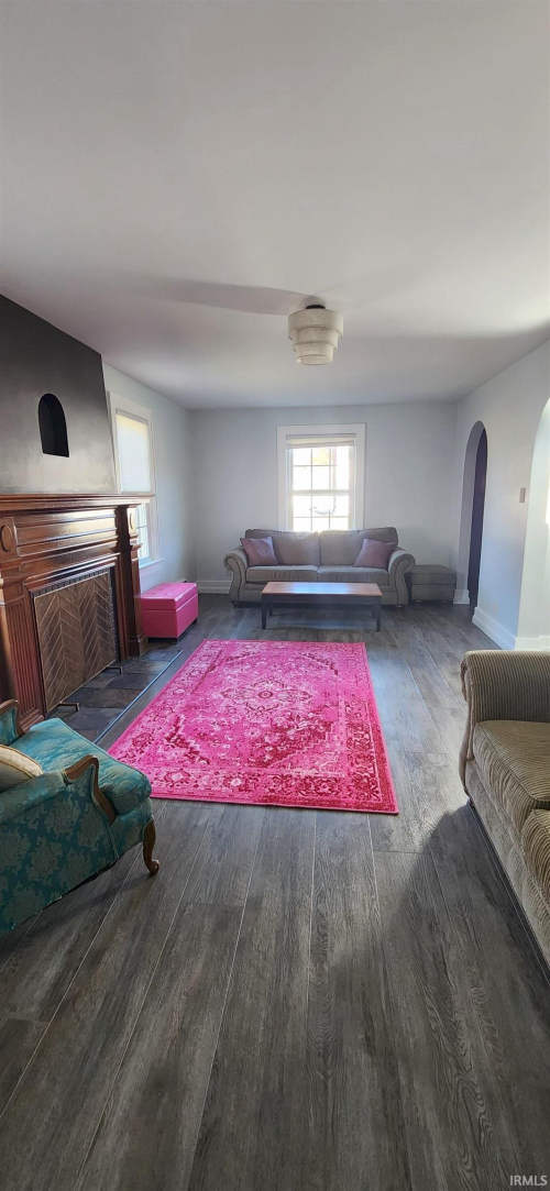Listing Image 7