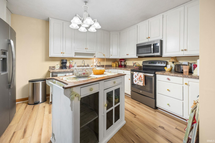 Listing Image 15