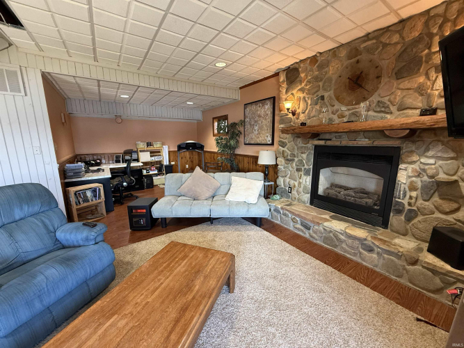 Listing Image 29