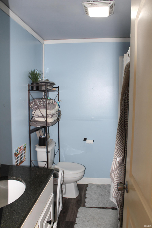 Listing Image 19