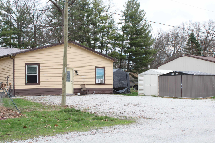 Listing Image 5