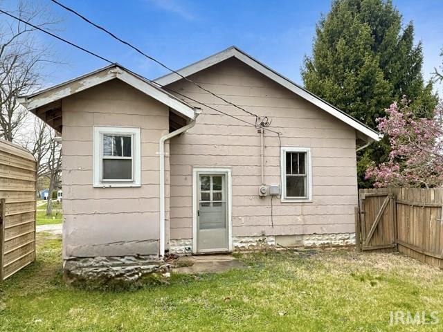 Listing Image 7