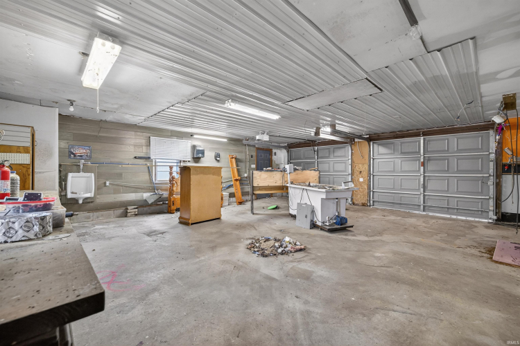 Listing Image 16
