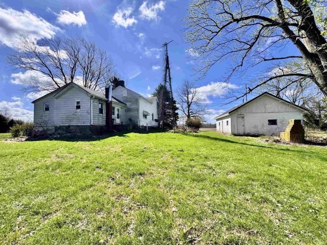 Listing Image 12