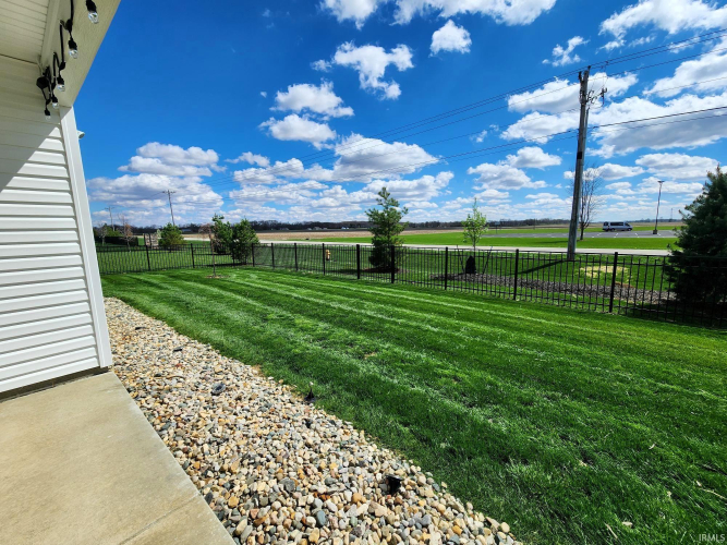 Listing Image 16