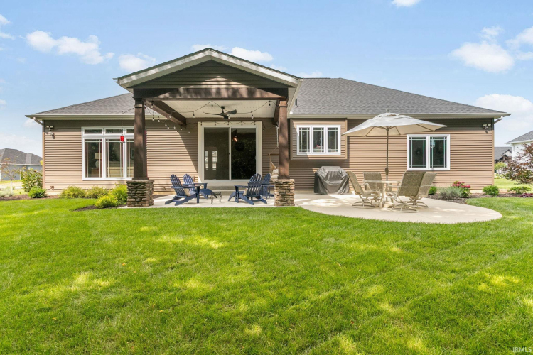 Listing Image 32