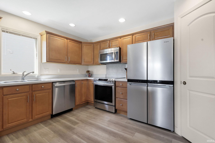 Listing Image 13