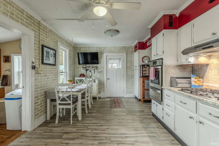 Listing Image 14