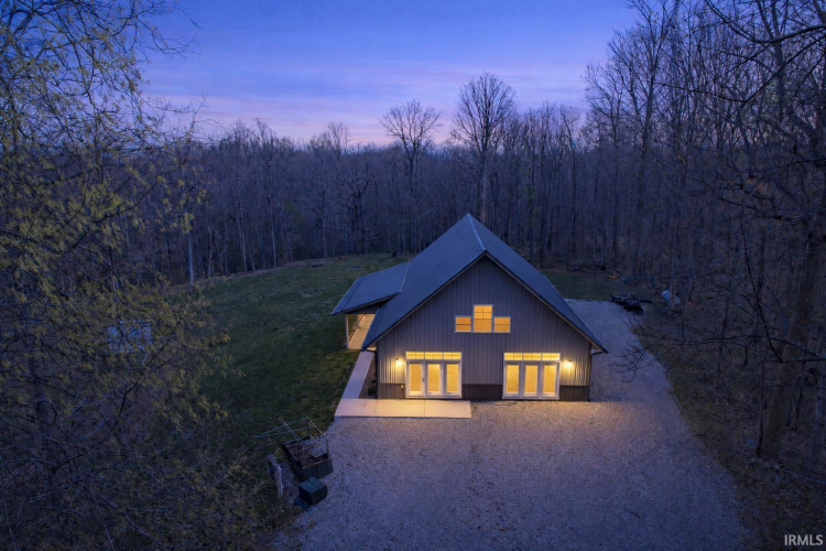 Listing Image 6