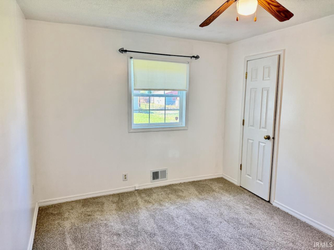 Listing Image 26