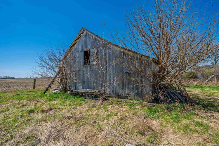 Listing Image 28