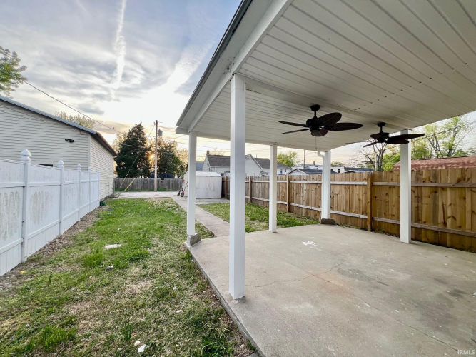 Listing Image 19