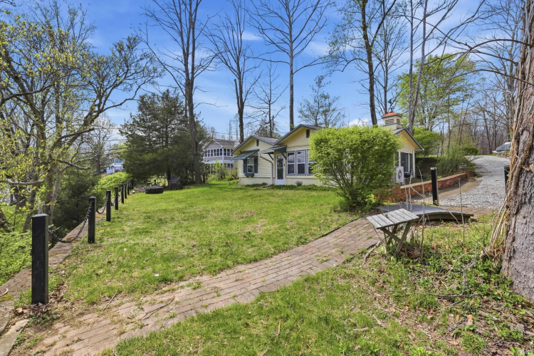 Listing Image 22
