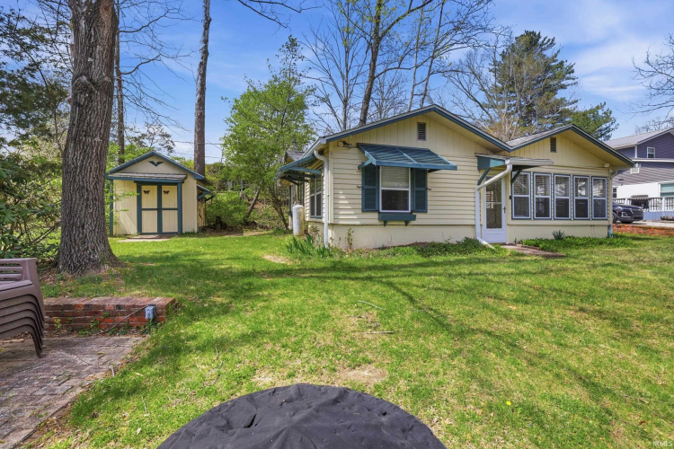 Listing Image 7