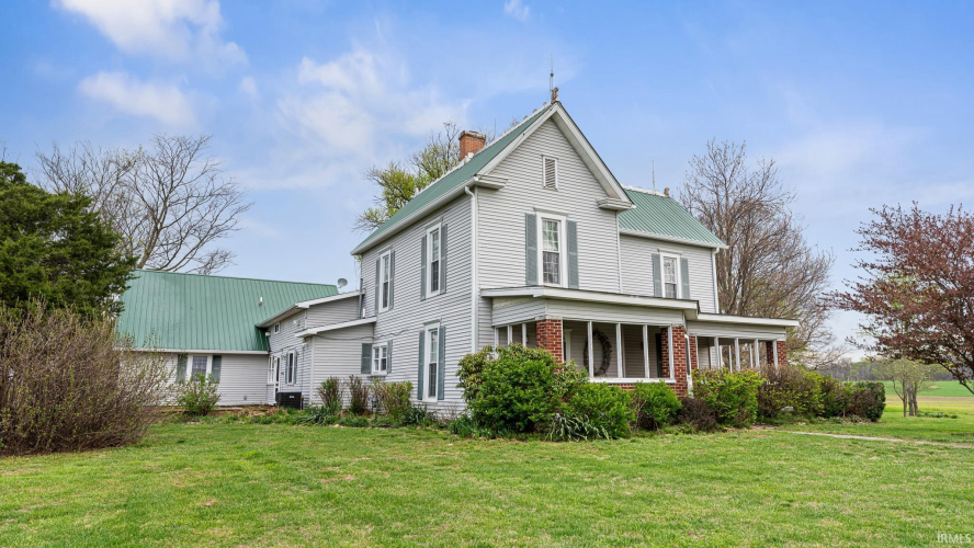 Listing Image 3