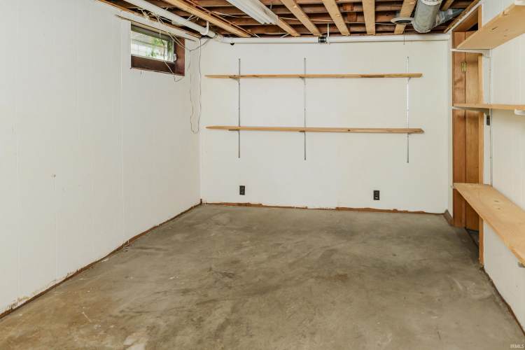 Listing Image 28