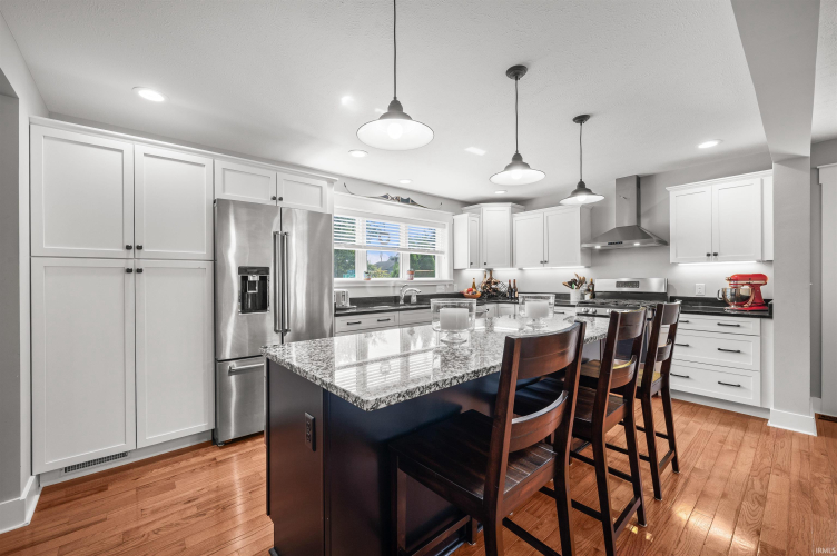 Listing Image 13