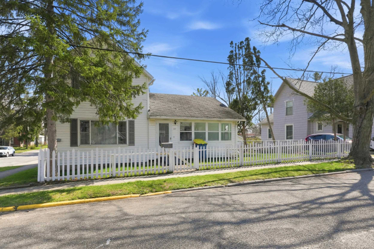Listing Image 2