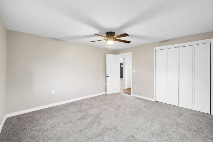 Listing Image 24