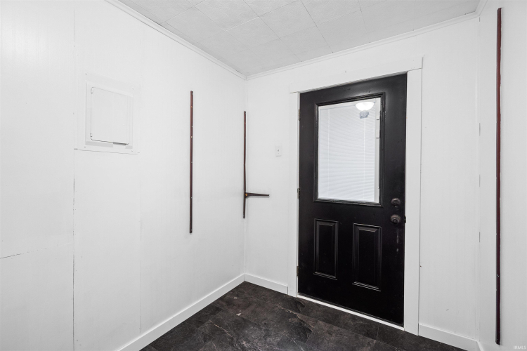Listing Image 28