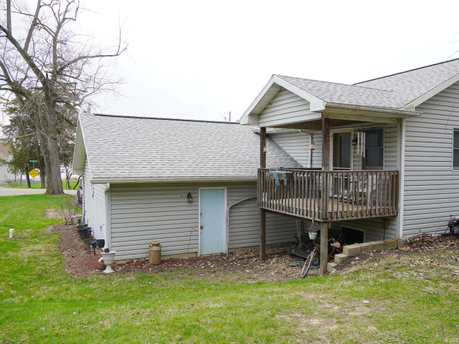 Listing Image 4