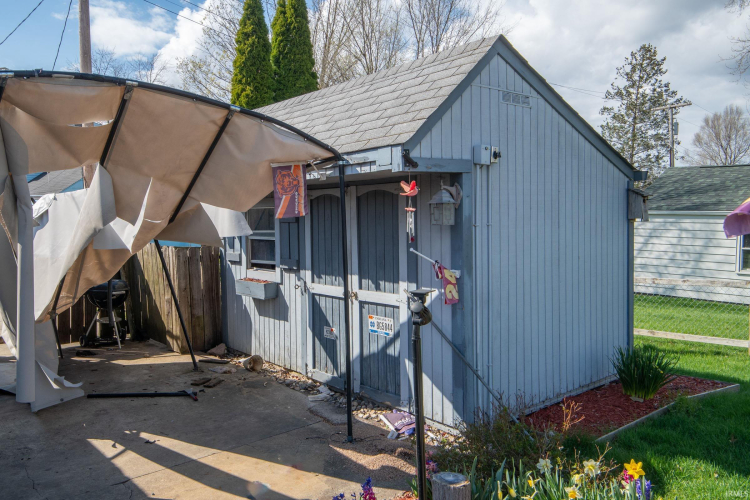 Listing Image 11