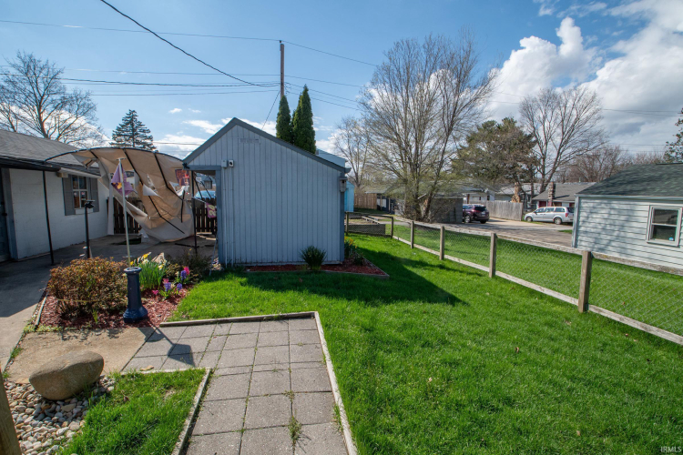 Listing Image 10