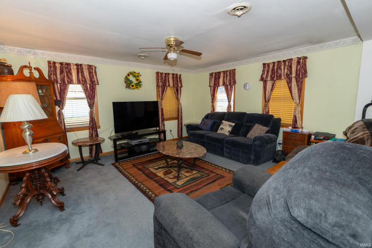 Listing Image 20