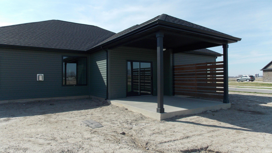 Listing Image 6