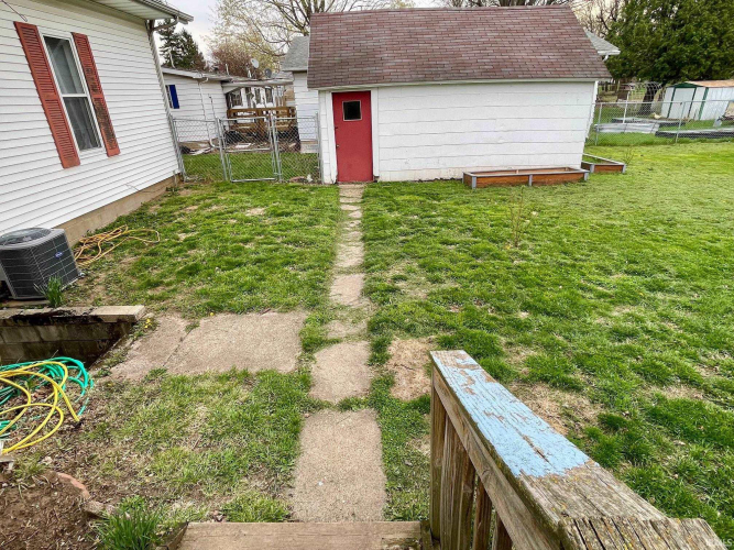 Listing Image 12