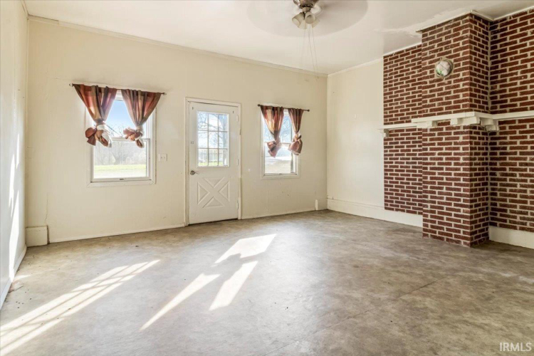 Listing Image 18