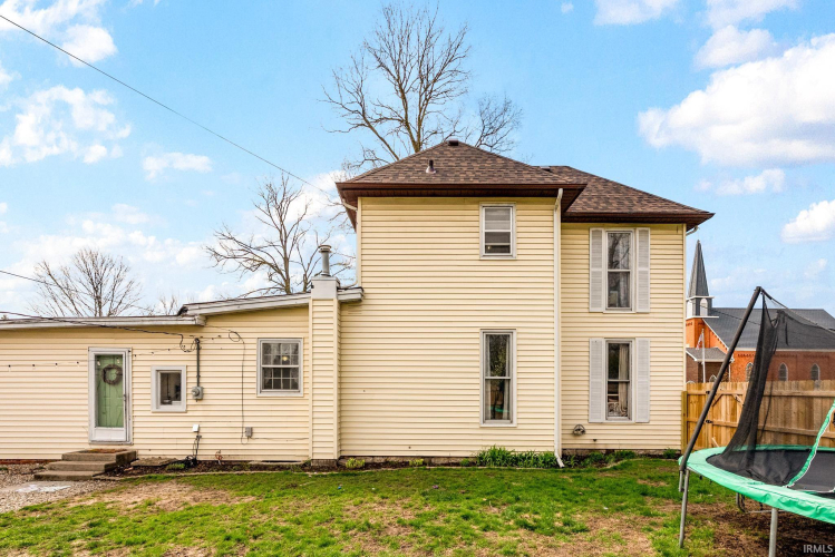 Listing Image 6