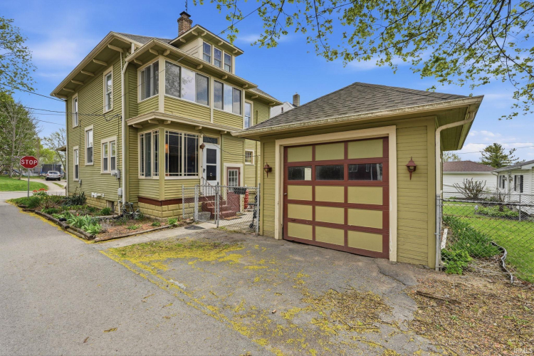 Listing Image 34