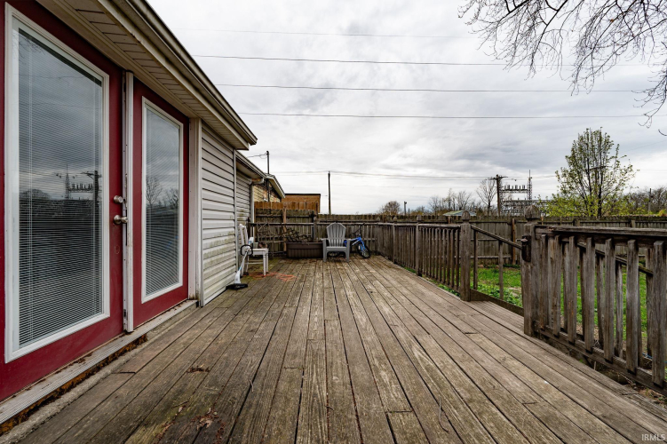 Listing Image 5