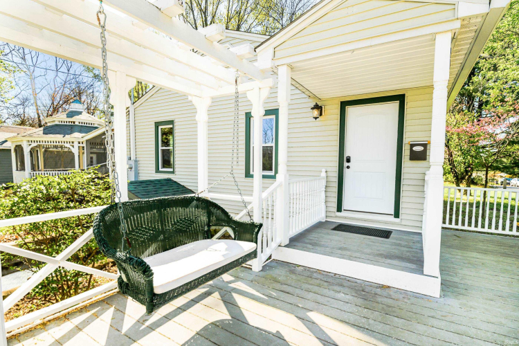 Listing Image 7