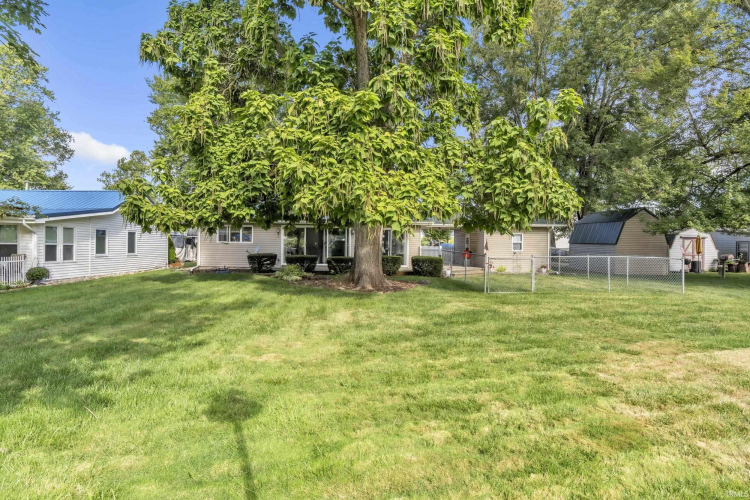Listing Image 5