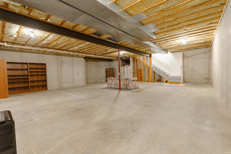 Listing Image 24