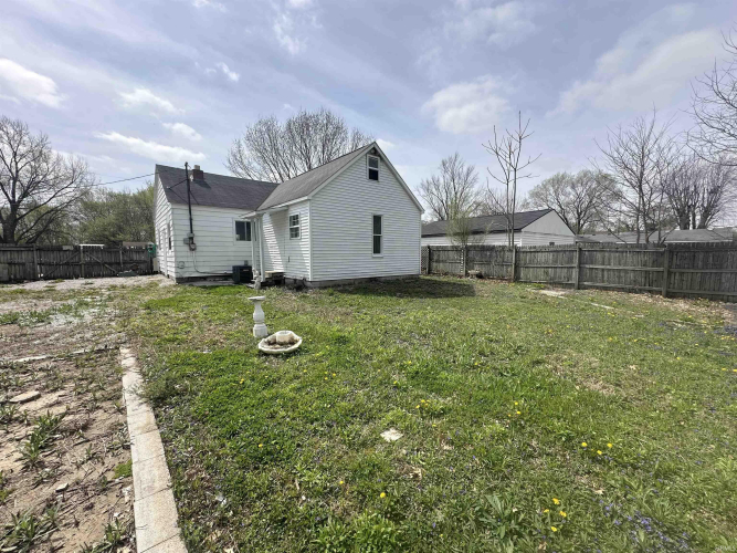 Listing Image 14