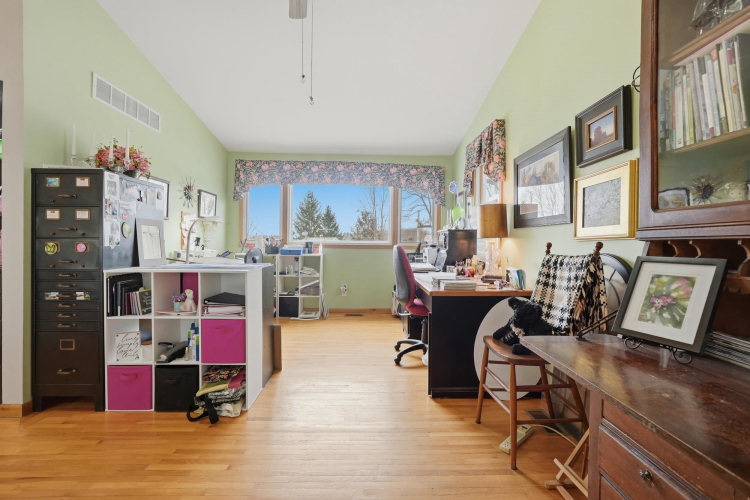 Listing Image 23