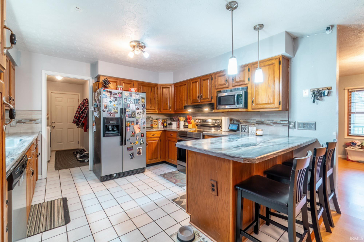 Listing Image 6