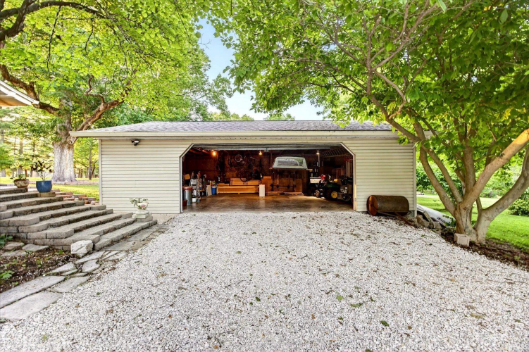 Listing Image 25