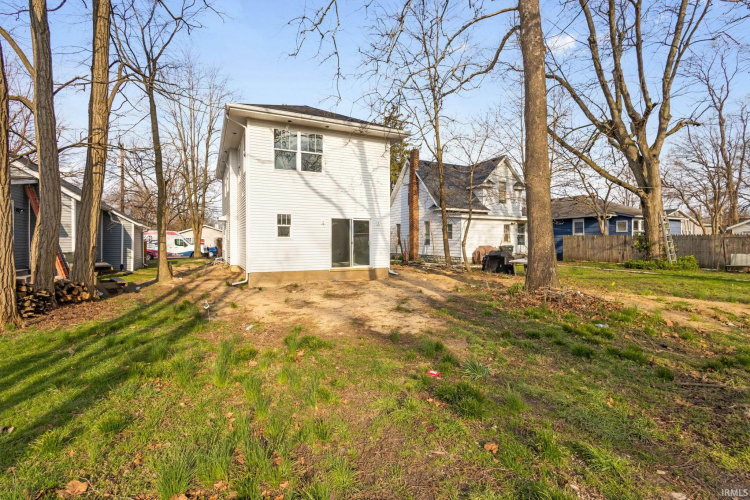 Listing Image 14