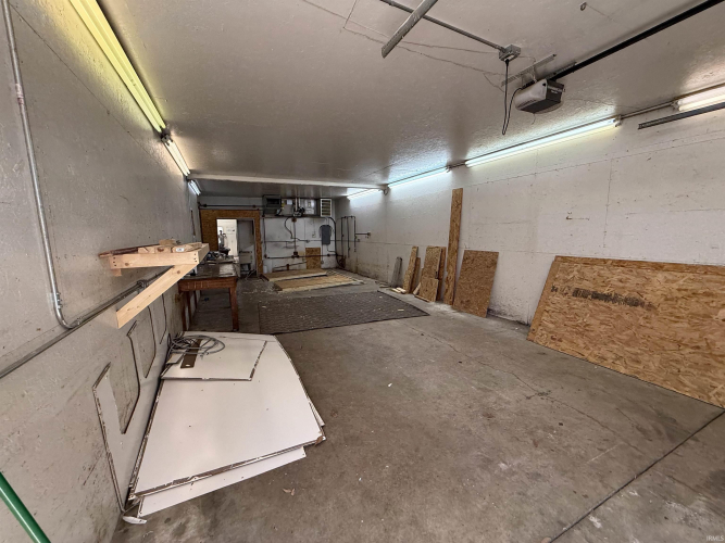 Listing Image 24