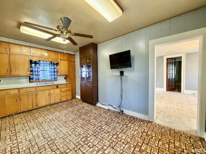 Listing Image 16